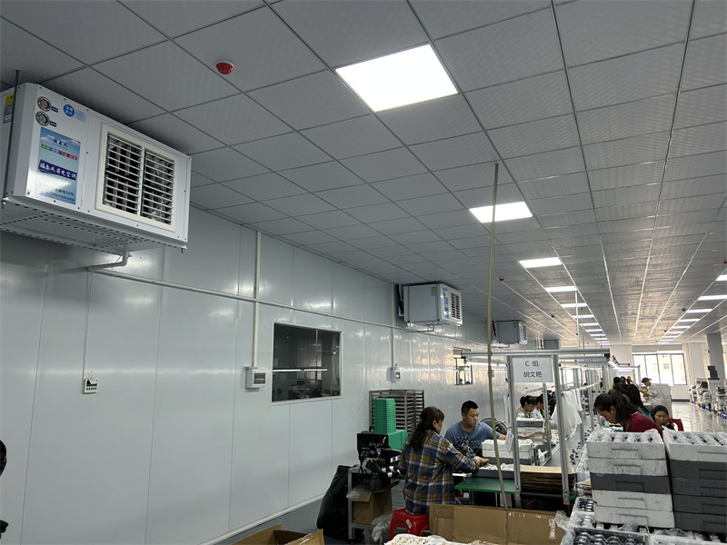 服裝廠高溫難題終結！工業(yè)省電空調打造清涼生產環(huán)境